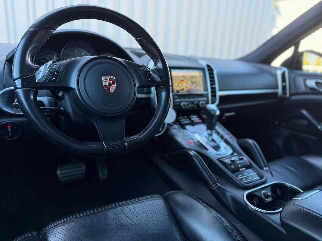 Porsche Cayenne 4.8 S |Camera|Luchtvering|Pano|Dodehoek|2019, Automaat, Gebruikt, Verwarming stoelen achter, 138 €/maand