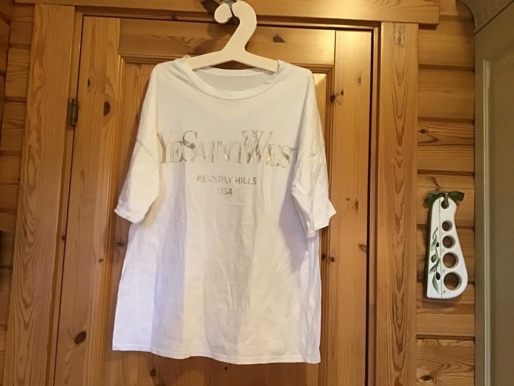 T-shirt wit yes saint west beverly hills usa 38/40 korte mw, Maat 38/40 (M), Wit, Ophalen of Verzenden, Zo goed als nieuw