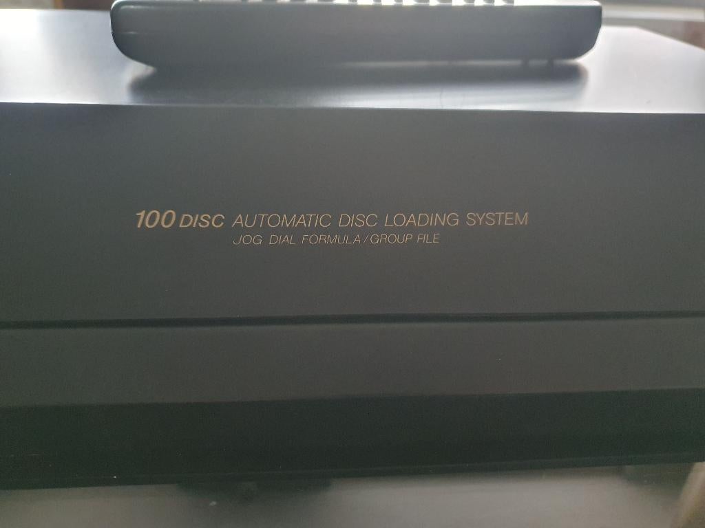 Sony cd wisselaar  voor 100 st met afstandbediening ,, Audio, Tv en Foto, Cd-spelers, Ophalen of Verzenden, Zo goed als nieuw