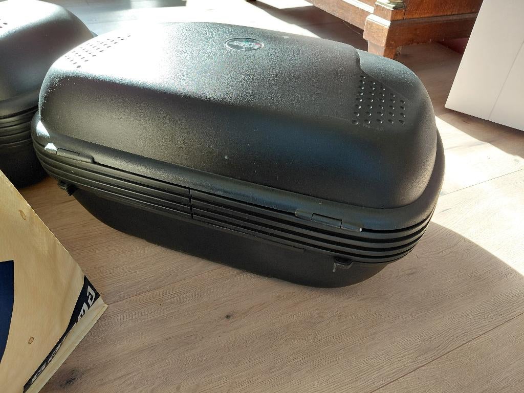 Givi top- of zijkoffers prachtig!!, Ophalen of Verzenden, Gebruikt
