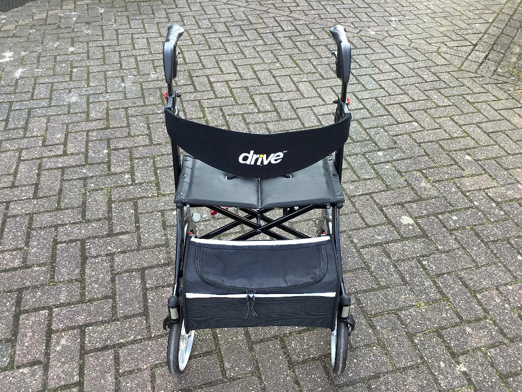 Drive Rollator Nitro, Diversen, Rollators, Ophalen, Opvouwbaar, Zo goed als nieuw