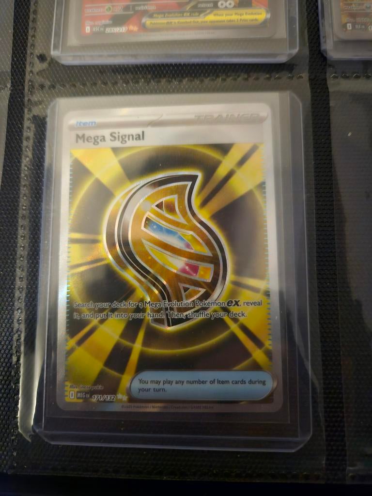 Pokemon Mega Signal 171/132 Mega Evolution, Ophalen of Verzenden, Zo goed als nieuw, Losse kaart, Foil