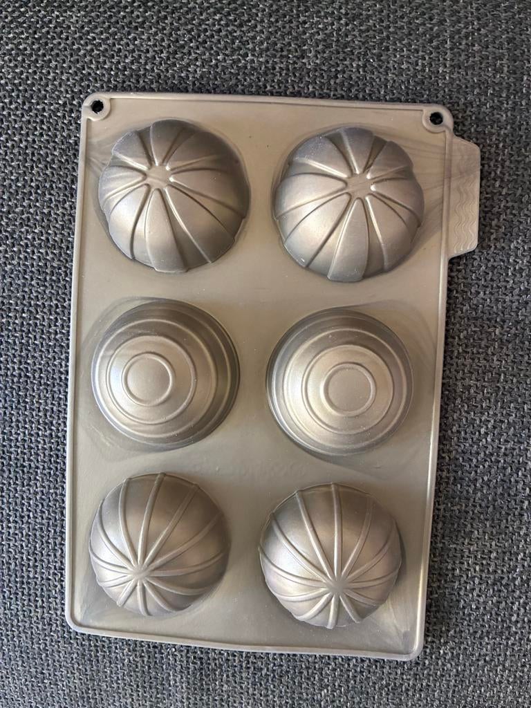 Nieuwe siliconen bakvorm voor gebakjes/muffins, Overige typen, Nieuw, Ophalen of Verzenden, Grijs