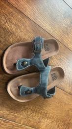 Teenslippers met leren voetbed maat 30, Ophalen of Verzenden, Zo goed als nieuw, Meisje, Laarzen