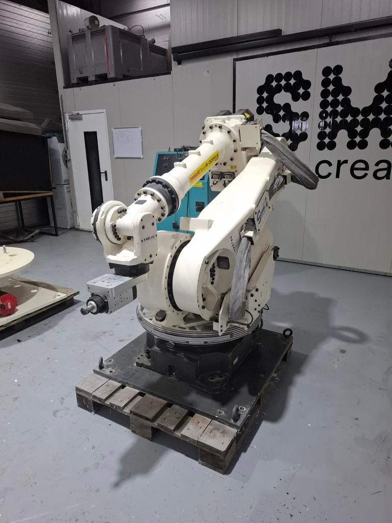 Fanuc R-2000iA/165F Robot met Freesuitrusting & Software, Ophalen