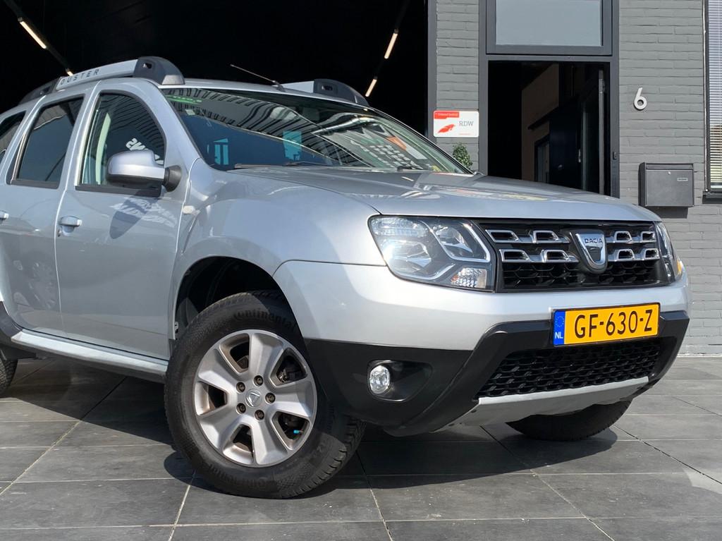 Dacia Duster 1.2 TCe 4x2 Prestige|Trekhaak|Camera|Cruise|NAP, Auto's, Dacia, Voorwielaandrijving, Euro 5, Gebruikt, 4 cilinders