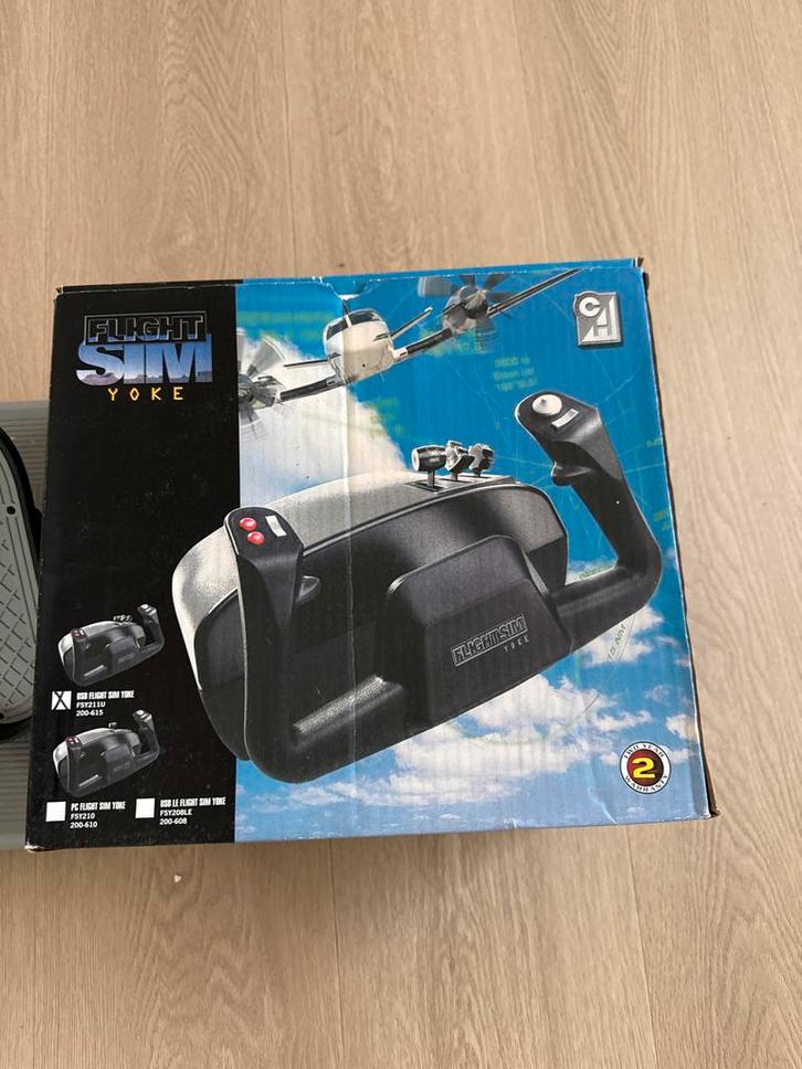 Flight Sim Yoke & Pro Pedals - Complete Set, Computers en Software, Laptophoezen, Zo goed als nieuw, 15 inch, Ophalen of Verzenden