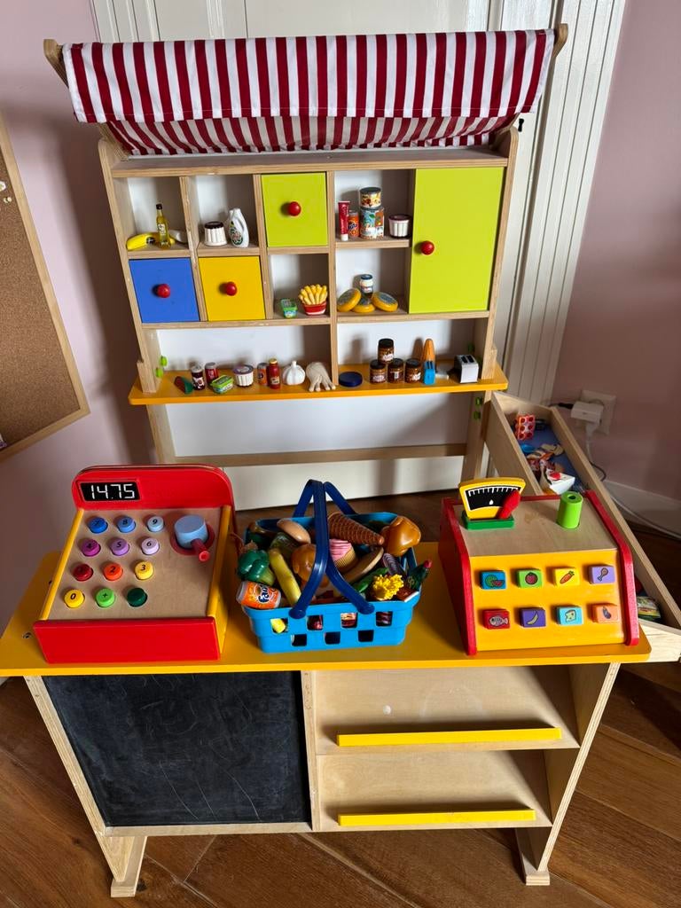 Houten  speelgoedwinkel met veel extra’s, Ophalen, Gebruikt