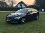Volvo V60 2.4 D6 AWD Plug-in Hybrid Summum, Automaat, 1800 kg, Beige, Zwart