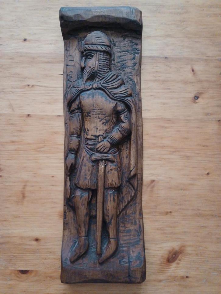 Antiek Houtsnijwerk: Ridder met Zwaard, Antiek en Kunst, Kunst | Beelden en Houtsnijwerken, Ophalen of Verzenden