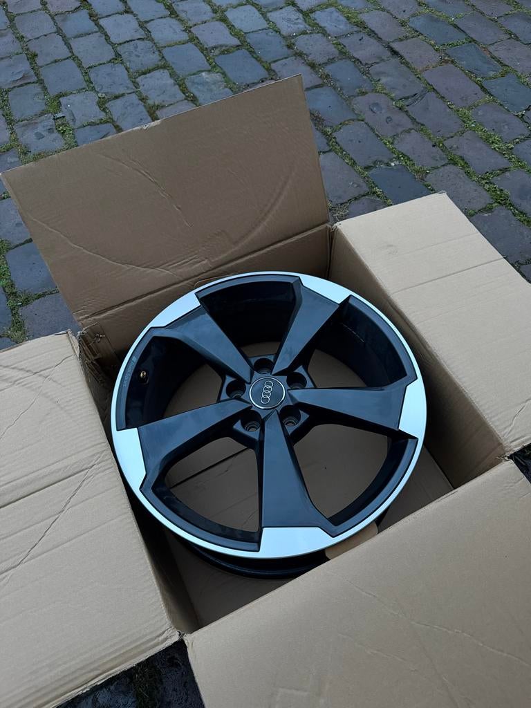 originele Audi Rs3 Rotor velgen ZGAN, Auto-onderdelen, Banden en Velgen, 19 inch, Gebruikt, Velg(en), Ophalen of Verzenden