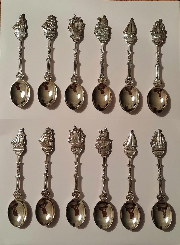 12 VERZILVERDE THEELEPELTJES met HISTORISCHE SCHEPEN, Antiek en Kunst, Antiek | Bestek, Ophalen of Verzenden