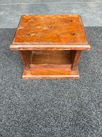 Houten krukje met opbergvak, Ophalen, Gebruikt, Hout