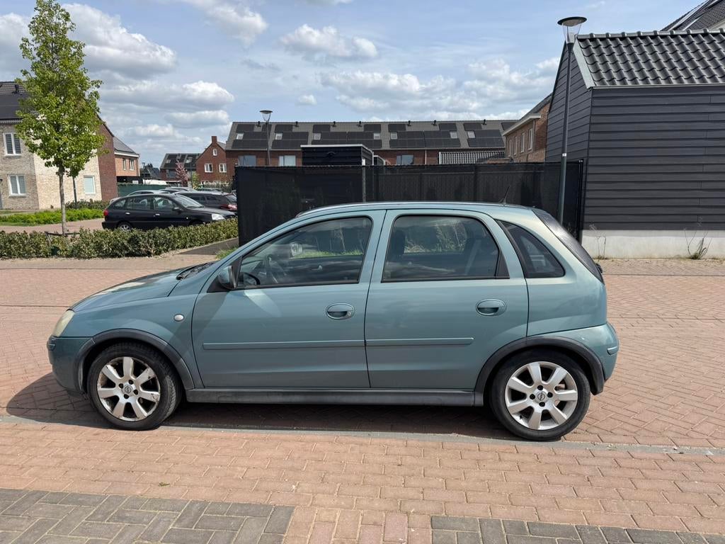 Opel Corsa 1.2 16V Twinport 5D 2005 Groen, Auto's, Opel, Voorwielaandrijving, 4 cilinders, 1229 cc, Origineel Nederlands