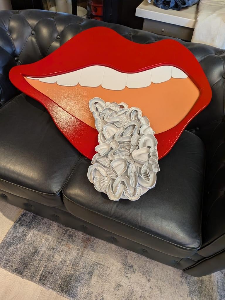 Kunst object voor aan de wand, Ophalen