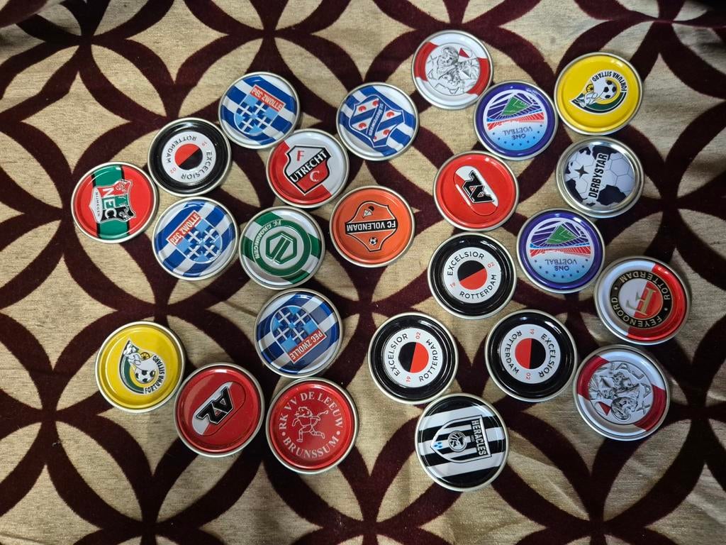 Voetbal flippo's / caps - Diverse clubs en Plus serie, Ophalen of Verzenden, Gebruikt, Overige binnenlandse clubs, Overige typen