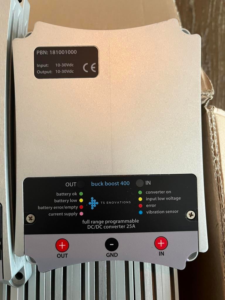 Victron TS400 25A DC-DC Converter Top Systems, Watersport en Boten, Navigatiemiddelen en Scheepselektronica, Ophalen of Verzenden