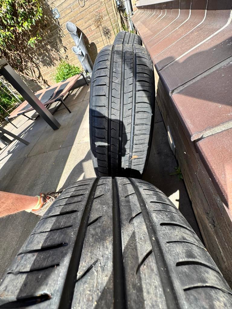 Zomerbanden set Skoda Fabia Combi - 2x nieuw, 2x z.g.a.n., Auto-onderdelen, Banden en Velgen, Ophalen, Gebruikt, 15 inch, 185 mm