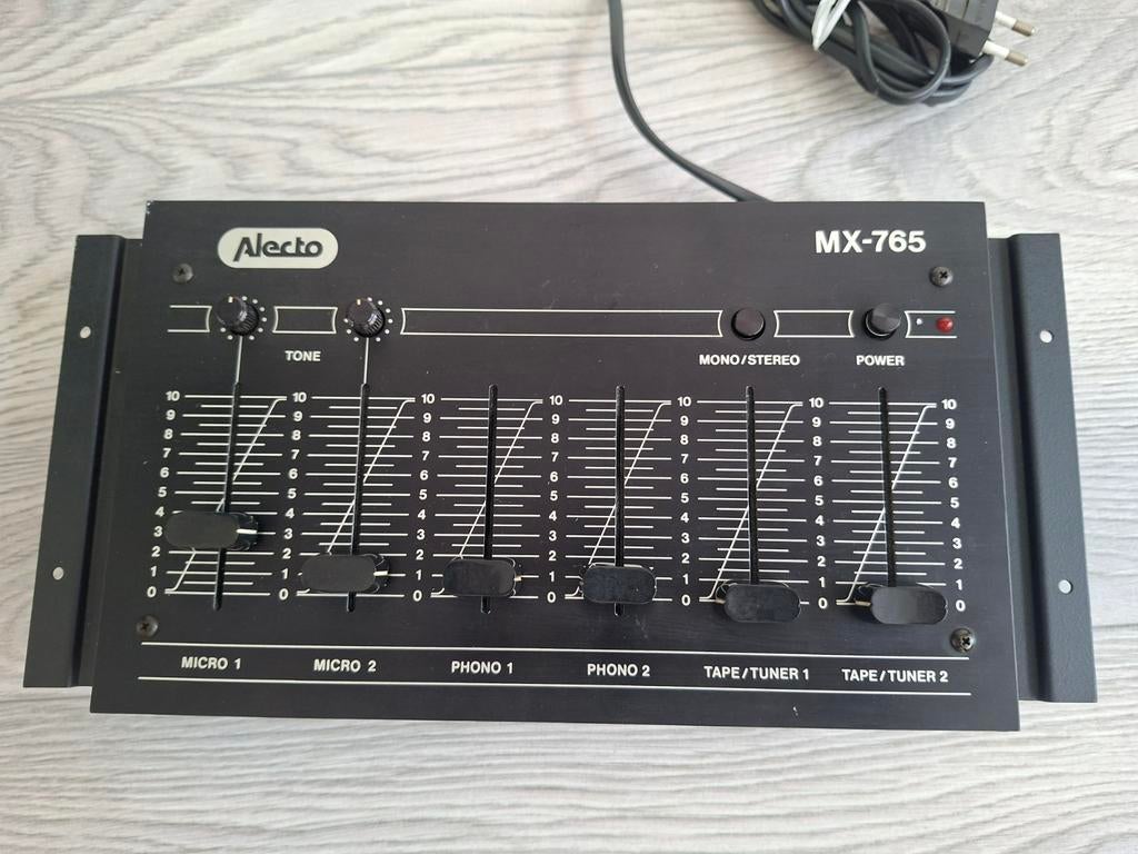 Alecto MX 765 mengpaneel, Muziek en Instrumenten, Ophalen of Verzenden