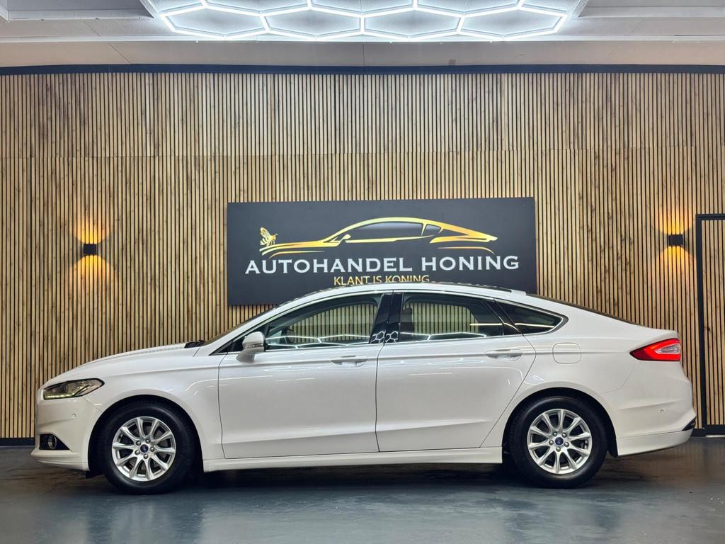 Ford Mondeo 1.5 TDCi Titanium|PANO|STUURVERW|LEDER|XENON|LED, Auto's, Ford, 28 km/l, Gebruikt, Euro 6, 4 cilinders