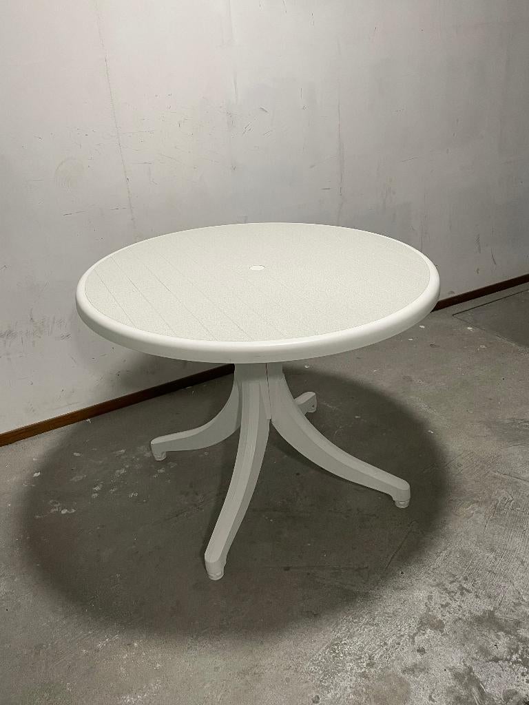 Tuintafel, Tuin en Terras, Tuintafels, Ophalen, Gebruikt, Rond, Kunststof