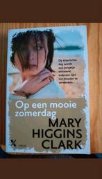 Mary Higgins Clark - Op een mooie zomerdag, Ophalen of Verzenden, Zo goed als nieuw
