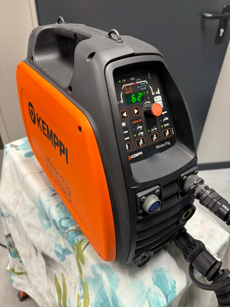 PERFECTE STAAT KEMPPI EVO 200 MLP(PULSE MINIlOG) TOPPER!!!!!, Doe-het-zelf en Verbouw, Gereedschap | Lasapparaten, Ophalen of Verzenden