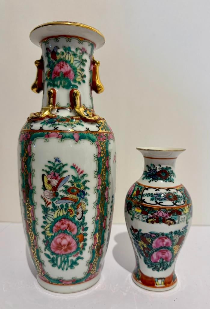 2x Chinese rose vazen, Antiek en Kunst, Ophalen of Verzenden