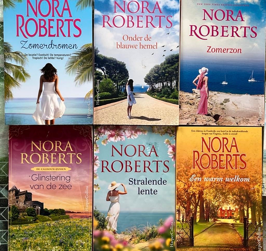Nora Roberts boeken, 14 verhalen, zomerzon, stralende lente, Boeken, Ophalen of Verzenden, Zo goed als nieuw