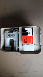 Vendomatic naaimachine in koffer met boekje, Ophalen of Verzenden, Gebruikt, Naaimachine, Overige merken