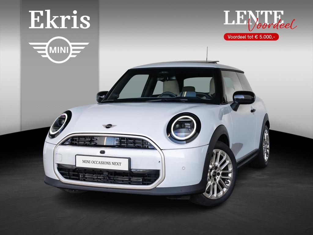 MINI 3-deurs Cooper C Favoured Trim + L Pakket | Lentevoorde, Stof, Gebruikt, 156 pk, Met garantie (alle)