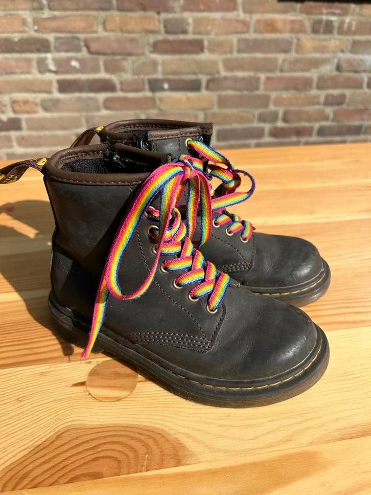 Dr. Martens laarzen maat 29 met regenboogveters, Kinderen en Baby's, Kinderkleding | Schoenen en Sokken, Gebruikt, Laarzen, Jongen of Meisje