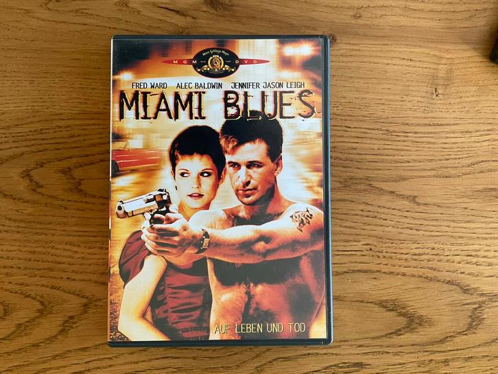 6). Miami Blues, Alec Baldwin, Jennifer Jason Leigh., Cd's en Dvd's, Dvd's | Actie, Gebruikt, Actiekomedie, Vanaf 16 jaar, Ophalen of Verzenden