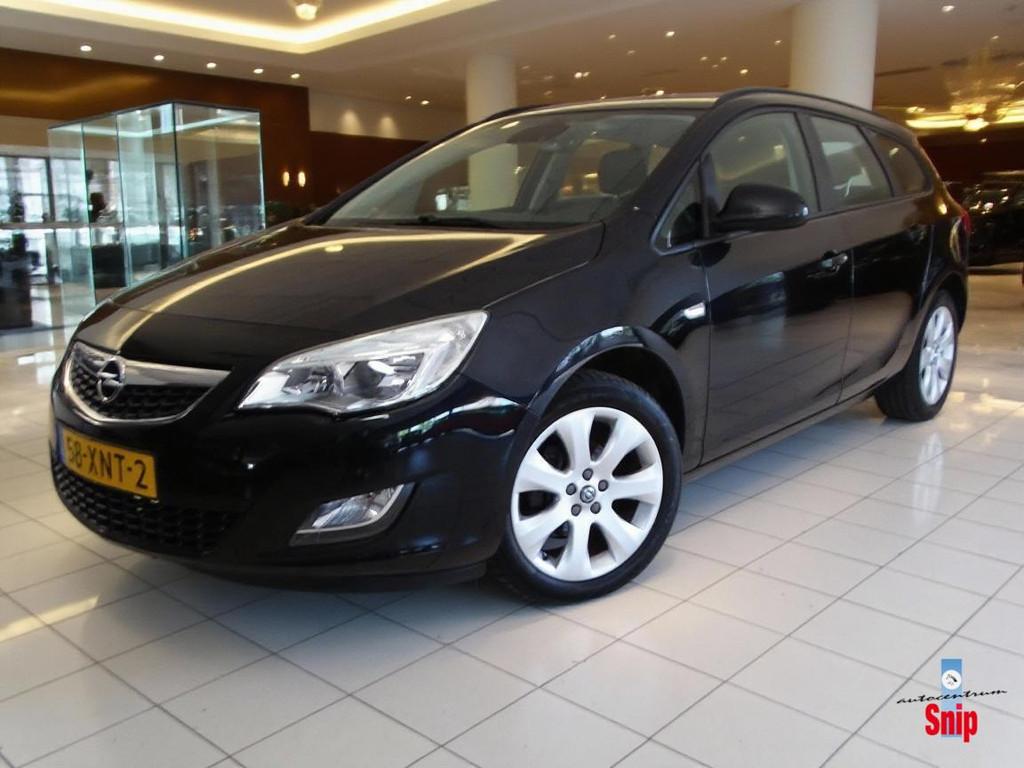 Opel Astra Sports Tourer 1.4 Cosmo, Auto's, Voorwielaandrijving, 101 pk, Gebruikt, 4 cilinders