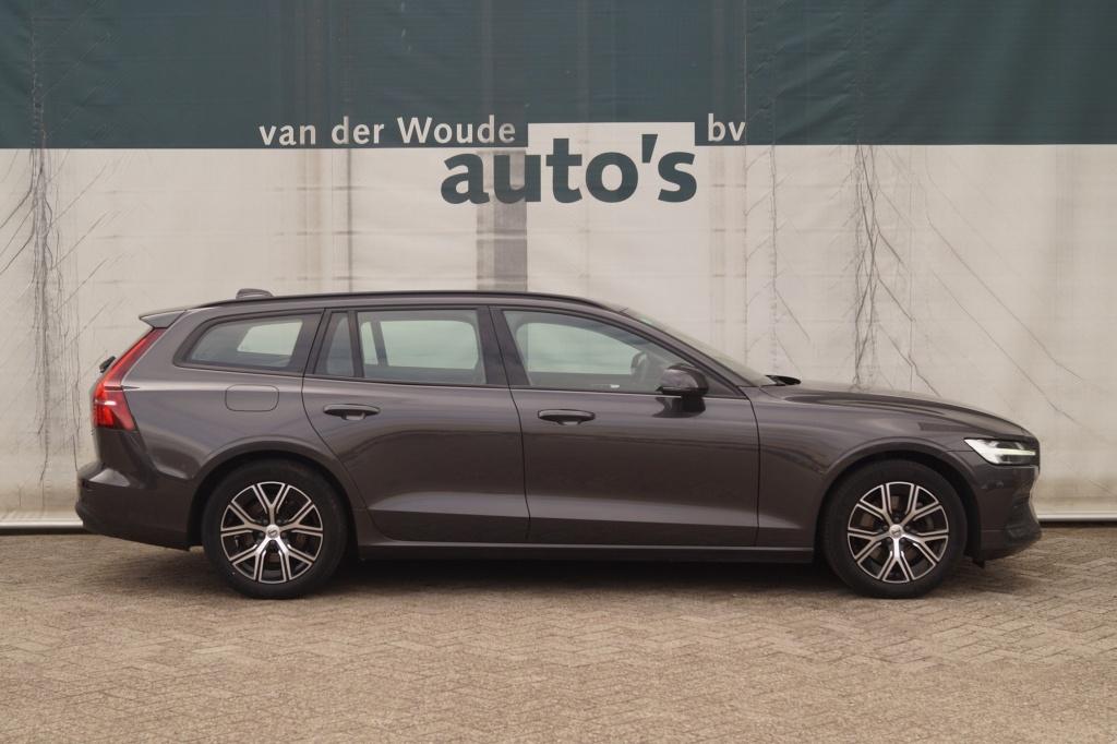 Volvo V60 2.0 B3 163pk Automaat Essential -LEER-LED-ECC-, Auto's, Automaat, Euro 6, 4 cilinders, 1969 cc