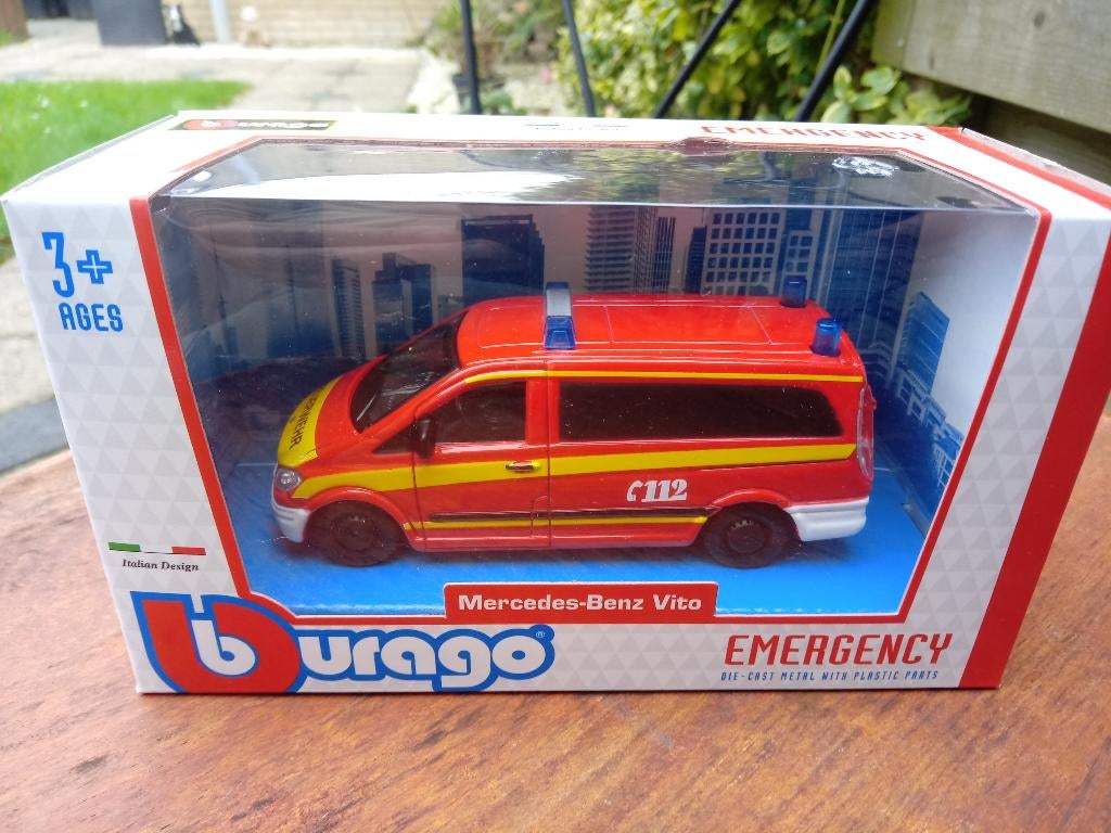 Mercedes-Benz Vito 1/50 Bburago Feuerwehr, Ophalen, Nieuw, Bus of Vrachtwagen, Overige merken
