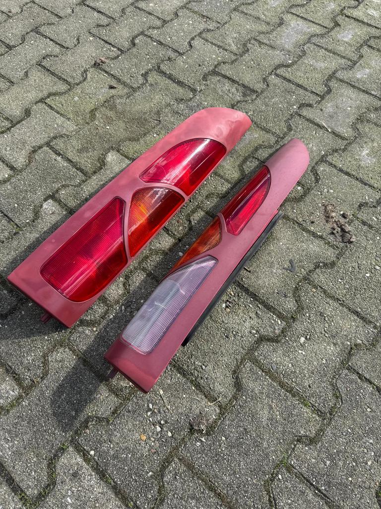 Achterlicht set Renault Kangoo  2004, Auto-onderdelen, Verlichting, Ophalen, Nieuw, Renault