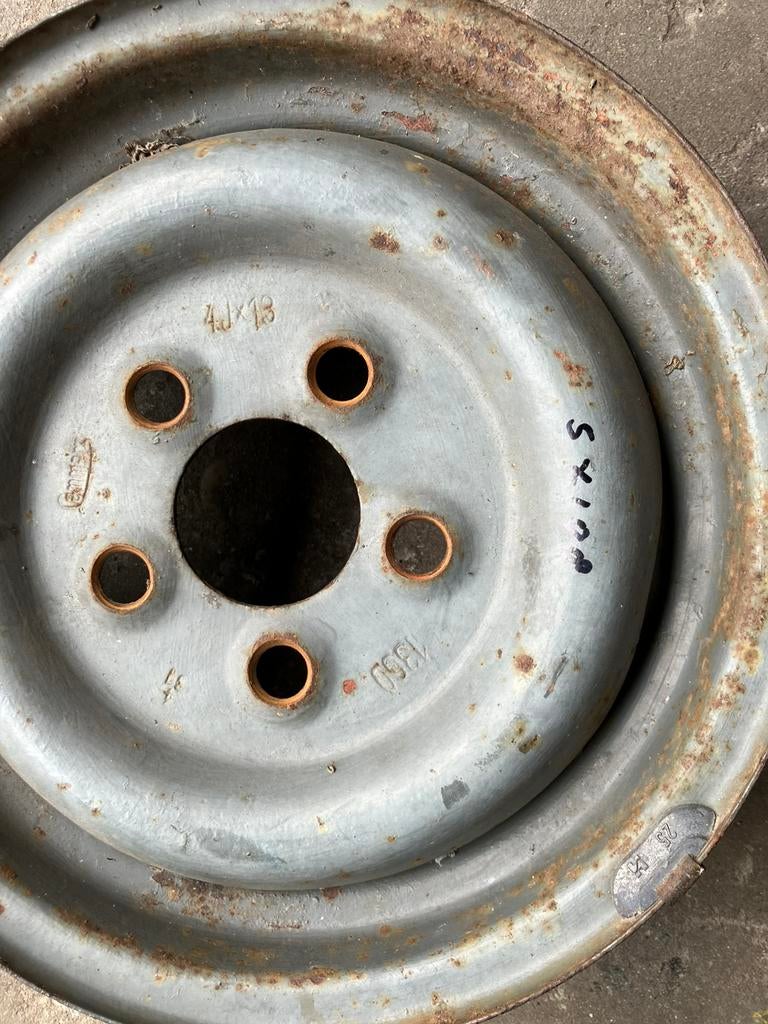 GEZOCHT  13” velg en 13” banden, Ophalen of Verzenden, Gebruikt