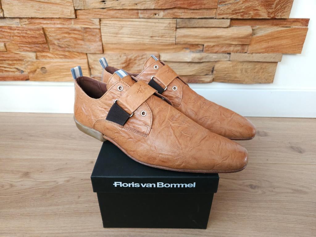 Floris van Bommel gespschoenen ZGAN! maat 10 / 44 2/3, Kleding | Heren, Schoenen, Bruin, Floris van Bommel, Ophalen of Verzenden