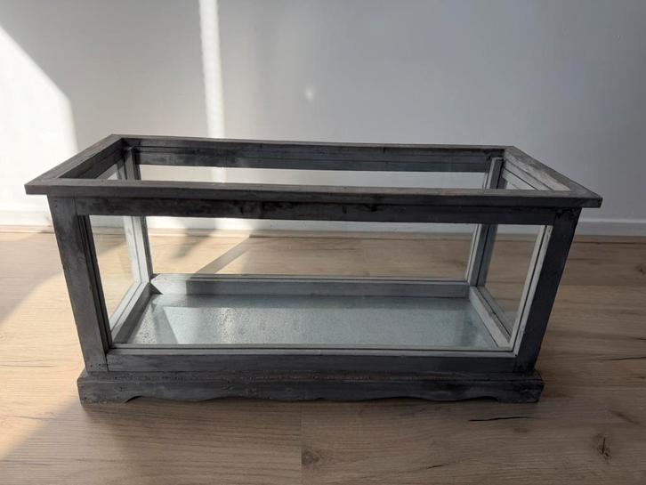 Decoratief vitrinekastje / windlicht / plantenbak 50x20x25, Huis en Inrichting, Woonaccessoires | Kandelaars en Kaarsen, Zo goed als nieuw