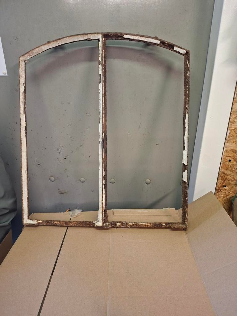 Gietijzeren dakraam 54/47cm, Ophalen of Verzenden, Minder dan 80 cm, Dakraam, Minder dan 80 cm