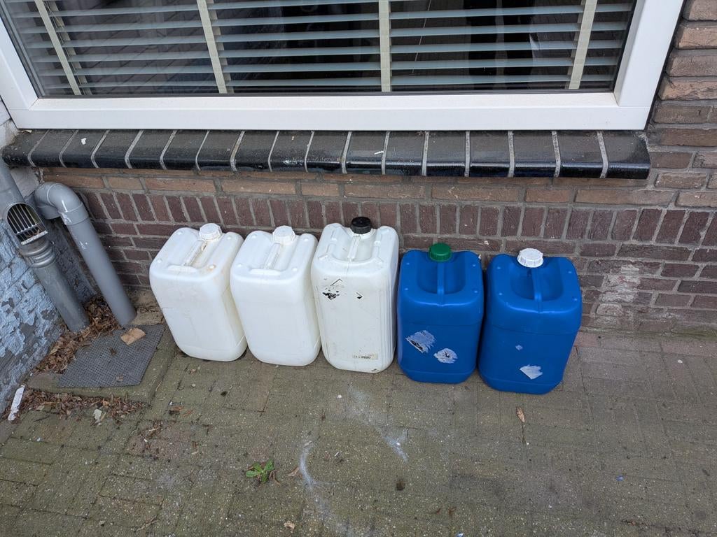 5 x jerrycans jerrycan 20 liter en 25 liter, Minder dan 75 liter, Ophalen