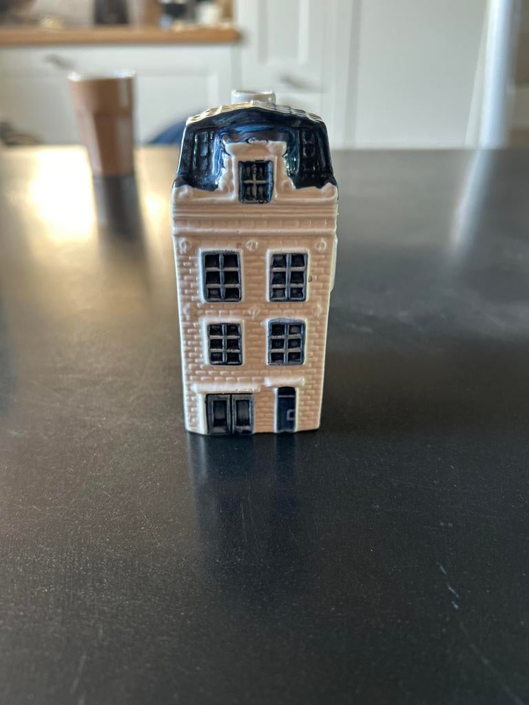 KLM Huisje nummer 43 - Blue Delft's Henkes Distilleries, Ophalen, Zo goed als nieuw, 41 t/m 60