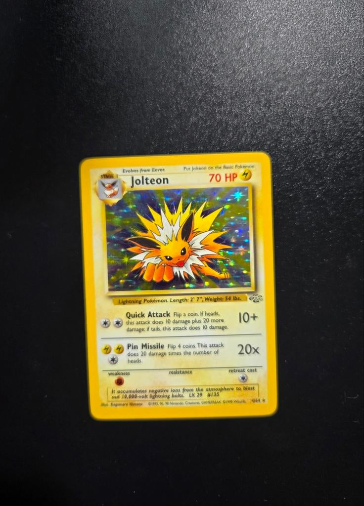 Jolteon 4/64 Jungle Pokemon holo, Ophalen of Verzenden, Zo goed als nieuw, Booster, Foil