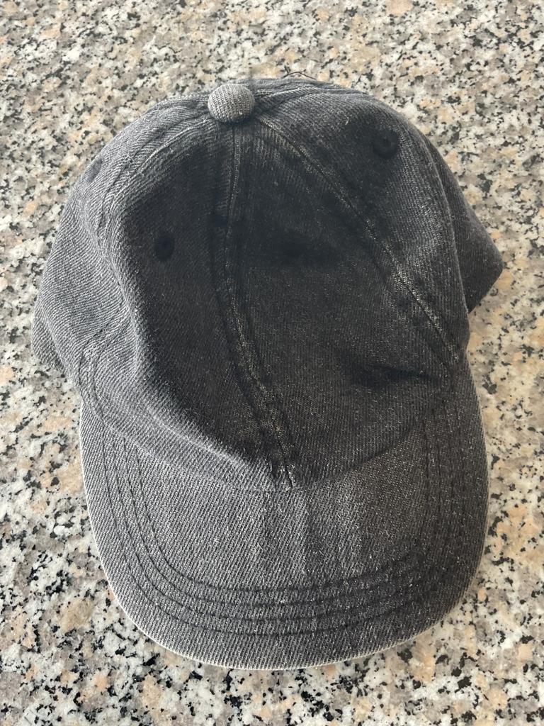Baby pet antraciet maat 46/48, Kinderen en Baby's, Kinderkleding | Petten en Hoeden, Jongen of Meisje, Ophalen of Verzenden, 104 of kleiner