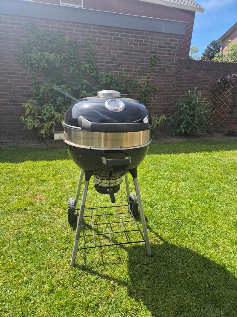 Napoleon houtskoolbarbecue met hoes, Ophalen, Gebruikt, Napoleon