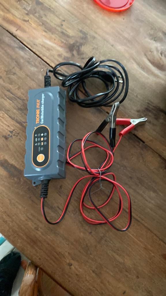 12 volt acculader gaat automatisch over in druppelladen, Ophalen, Nieuw