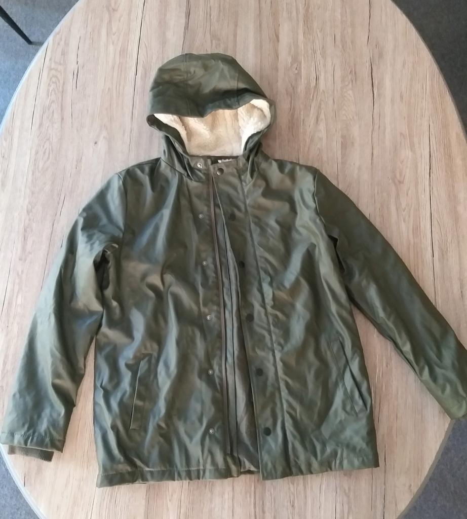 Groene regenjas voor jongens of meisjes - Maat 158/164 (S), Kinderen en Baby's, Kinderkleding | Maat 158, Ophalen of Verzenden