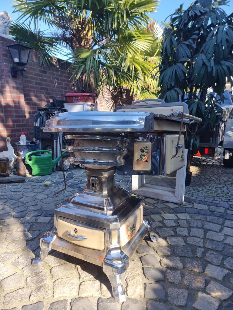 Vintage gietijzeren fornuis / kachel, Antiek en Kunst, Ophalen of Verzenden