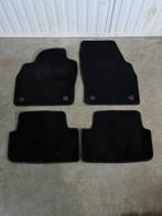 VOLKSWAGEN POLO 2017-HEDEN 2G AW MK6 VI MATTEN SET NETJES, Ophalen, Zo goed als nieuw